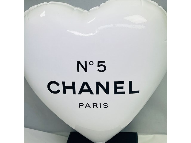 Balloon heart chanel tribute - naor cobra art editie - afbeelding 5 van  5