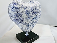 Balloon heart christian dior tribute - naor cobra art editie - afbeelding 4 van  5