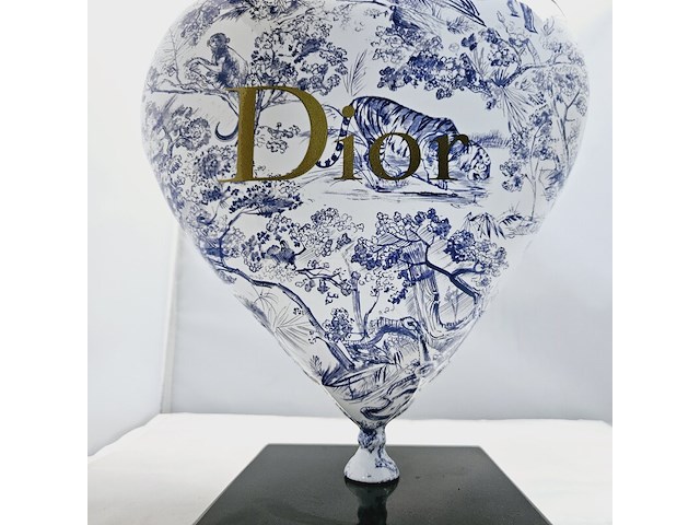 Balloon heart christian dior tribute - naor cobra art editie - afbeelding 4 van  6