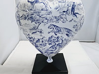 Balloon heart christian dior tribute - naor cobra art editie - afbeelding 5 van  6