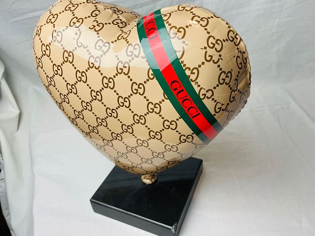 Balloon heart gucci tribute - naor cobra art editie - afbeelding 3 van  4