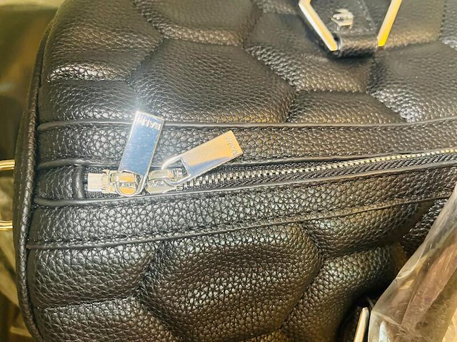 Balr. hexagon duffel bag padded groot - afbeelding 6 van  7