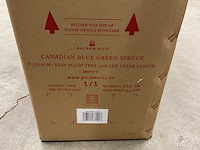 Balsam hill canadian blue green spruce 210cm 2801117 kunstkerstboom met led lampjes - afbeelding 4 van  4