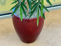 Bamboe kunstplant in stenen pot - afbeelding 2 van  2