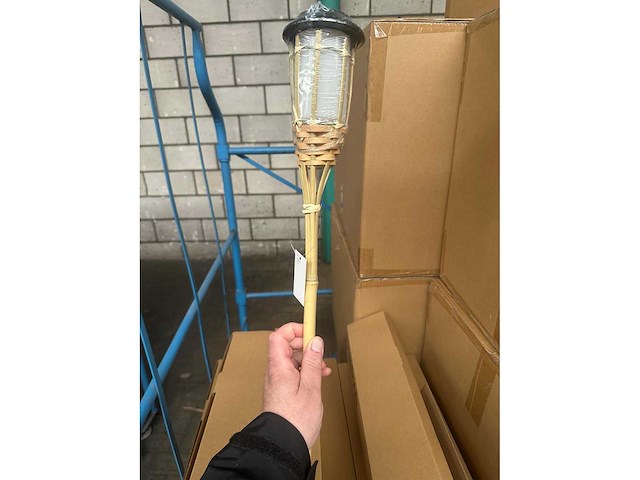 Bamboo - fakkels - naturel - moso - led zonne-energie - tuin verlichting (50x) - afbeelding 7 van  8