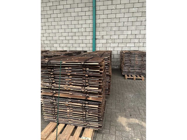 Bamboo - schutting latten donker - java - 900x1000 mm (45 m2) = 1 pallet - lattenscherm (50x) - afbeelding 7 van  13