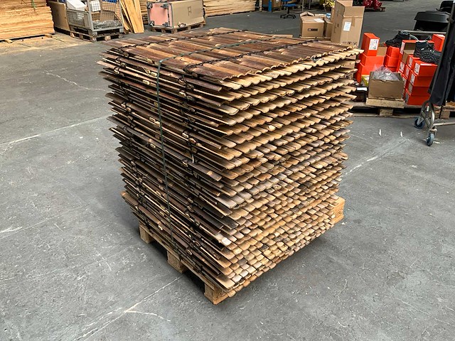 Bamboo - schutting latten donker - java - 900x1000 mm (45 m2) = 1 pallet - lattenscherm (50x) - afbeelding 1 van  13