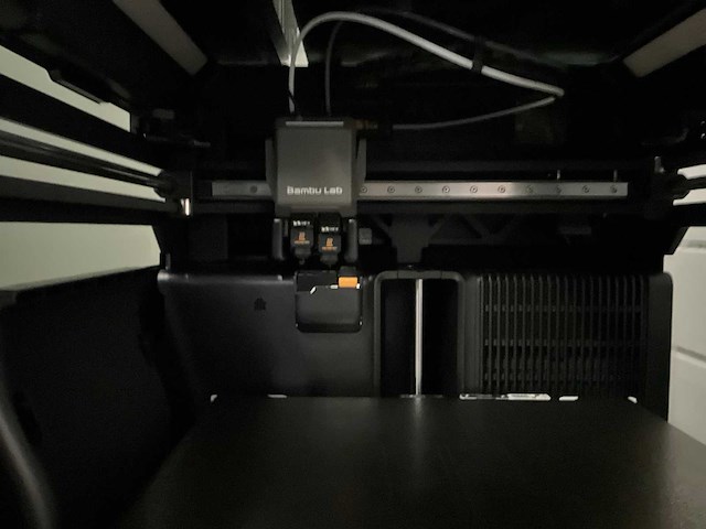 Bambu lab h2d pro 3d printer - afbeelding 14 van  16