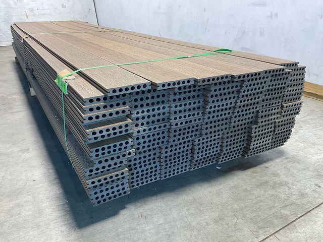 Bamdura composiet vlonderplank - bruin - 360x14,3x2,2 cm (114x) - afbeelding 1 van  1