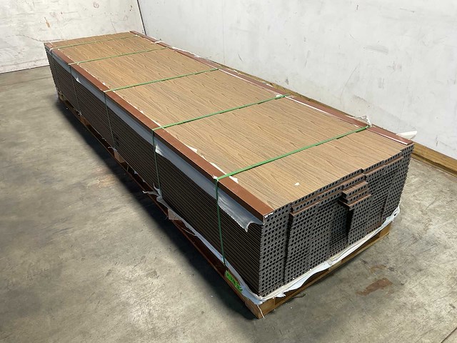 Bamdura composiet vlonderplank - bruin - 360x14,3x2,2 cm (126x) - afbeelding 1 van  5