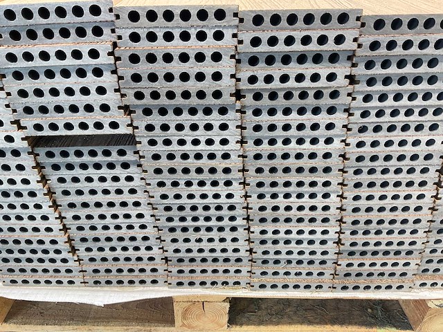 Bamdura composiet vlonderplank - bruin - 360x14,3x2,2 cm (126x) - afbeelding 6 van  8