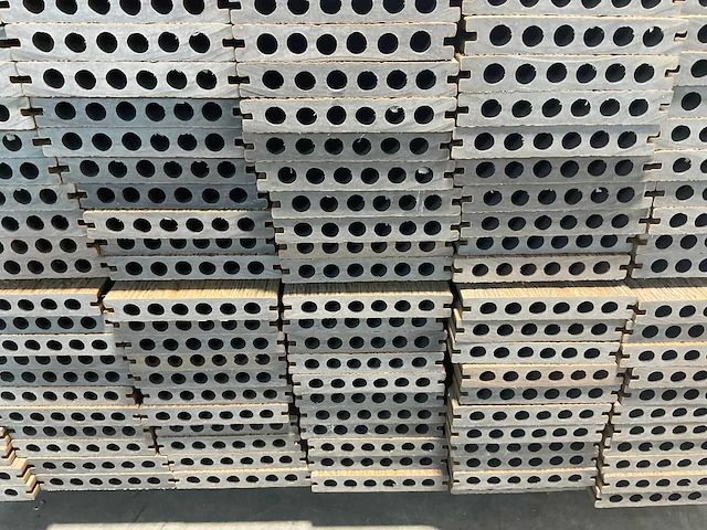 Bamdura composiet vlonderplank - bruin - 360x14,3x2,2 cm (139x) - afbeelding 7 van  9
