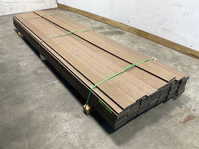 Bamdura composiet vlonderplank - bruin - 360x14,3x2,2 cm (69x) - afbeelding 1 van  9