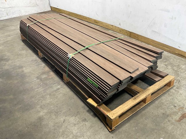 Bamdura composiet vlonderplank - donkerbruin - 280x14,3x2,2 cm (113x) - afbeelding 1 van  7