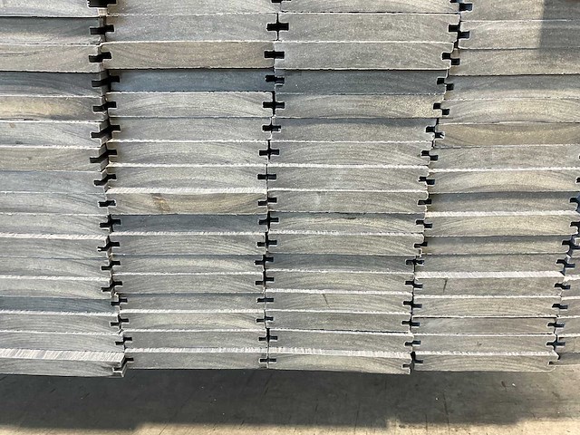 Bamdura composiet vlonderplank - donkergrijs - 280x14,3x2,2 cm (95x) - afbeelding 1 van  3