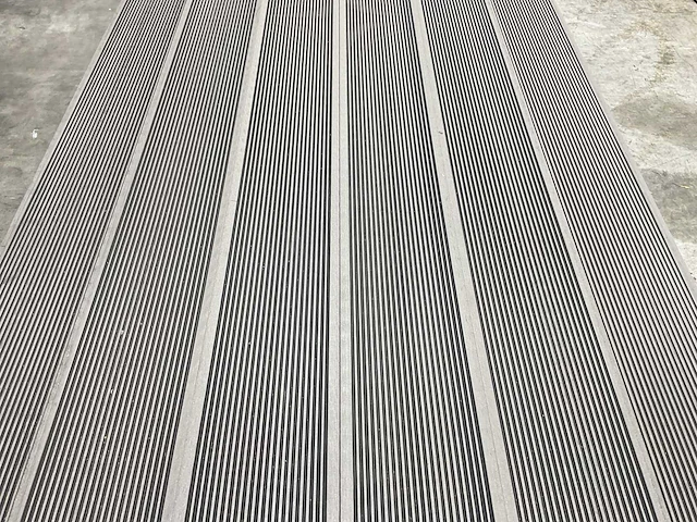 Bamdura composiet vlonderplank - grijs - 220x14,3x2,2 cm (95x) - afbeelding 4 van  8