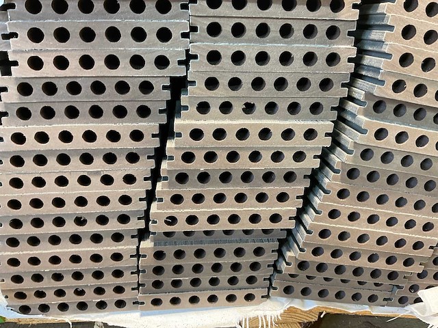 Bamdura composiet vlonderplank - grijs - 400x14,3x2,2 cm (116x) - afbeelding 5 van  7