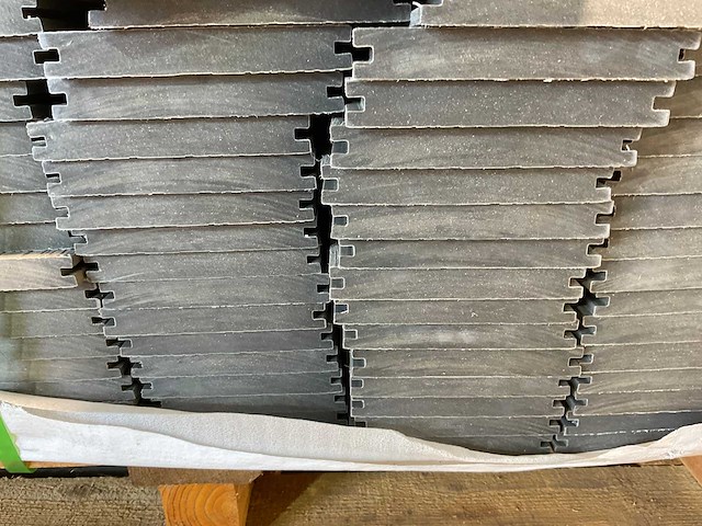Bamdura composiet vlonderplank - grijs - 400x14,3x2,2 cm (122x) - afbeelding 7 van  8