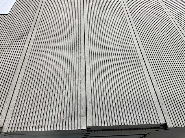 Bamdura composiet vlonderplank - grijs geribbeld - 220x14,3x2,2 cm (105x) - afbeelding 4 van  8