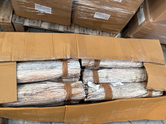 Banana leave white wash decoratiemateriaal (320x) - afbeelding 6 van  8