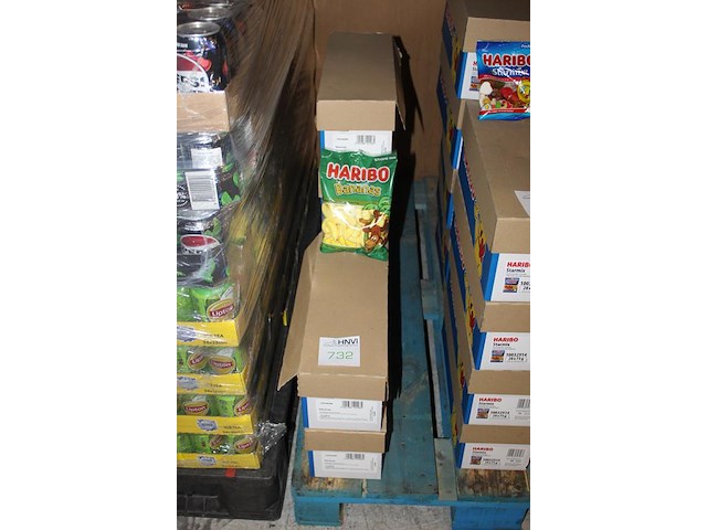 Bananas haribo in 6 overdozen met 8 zakken a 240 g. tht 3-2026. - afbeelding 2 van  2
