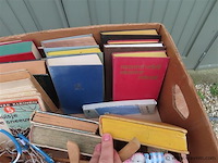 Bananendoos boeken - afbeelding 3 van  3