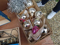 Bananendoos kerstmateriaal - afbeelding 4 van  5