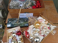 Bananendoos kerstmateriaal - afbeelding 1 van  4