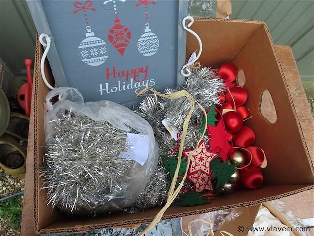 Bananendoos kerstmateriaal - afbeelding 3 van  4