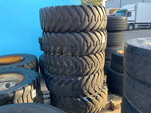 Band 315/80r22.5 (5x) - afbeelding 2 van  8
