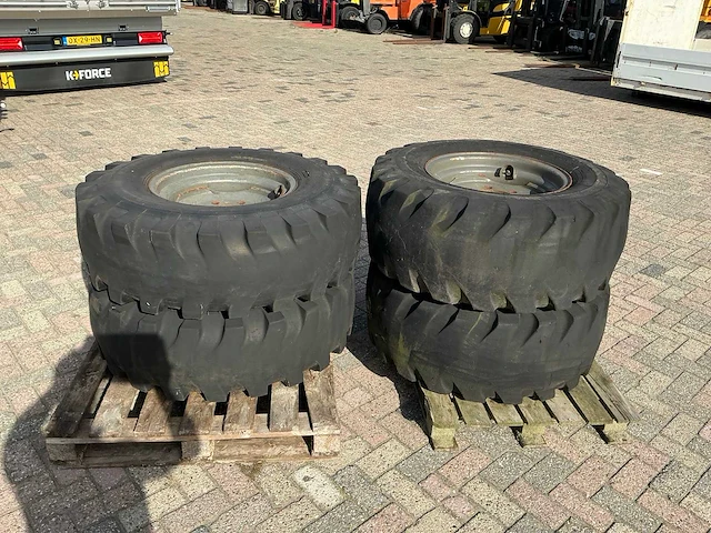 Band en velgenset wiellader - afbeelding 3 van  10