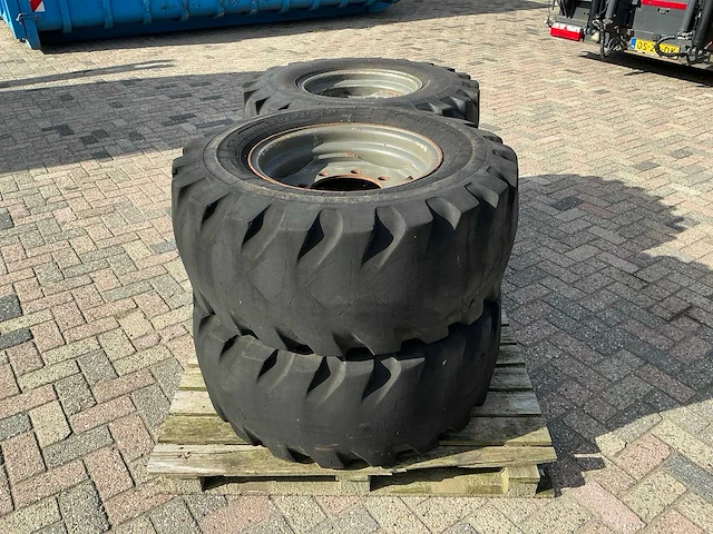 Band en velgenset wiellader - afbeelding 5 van  10