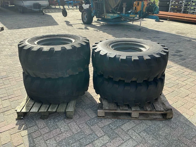 Band en velgenset wiellader - afbeelding 7 van  10