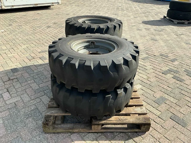 Band en velgenset wiellader - afbeelding 9 van  10