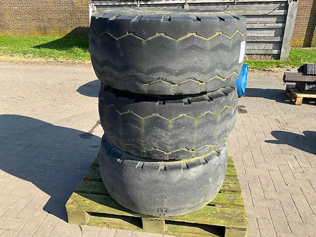 Band met velg (3x) - afbeelding 1 van  4