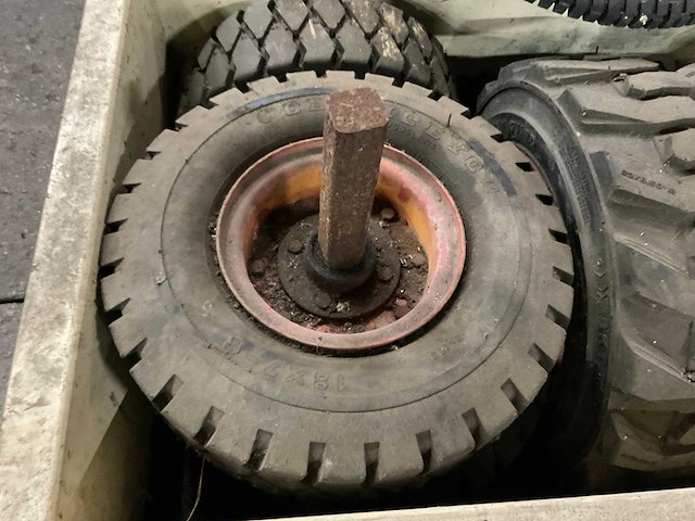 Band, wiel en velg (8x) - afbeelding 4 van  6