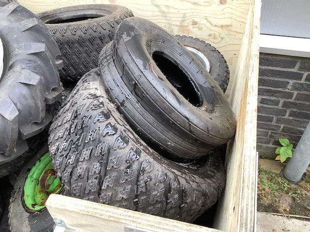 Band, wiel en velg - afbeelding 7 van  7