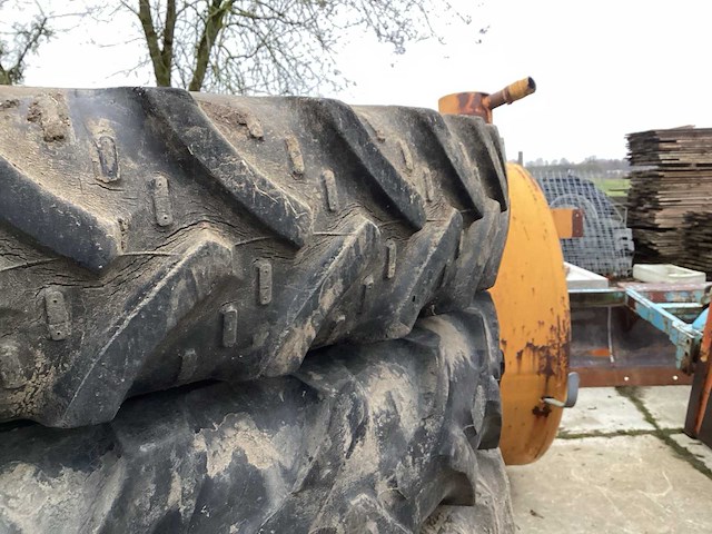 Band, wiel en velg - afbeelding 4 van  9