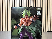 Bandai - dragon ball super king clustar – super saiyan broly (full power) - afbeelding 2 van  9