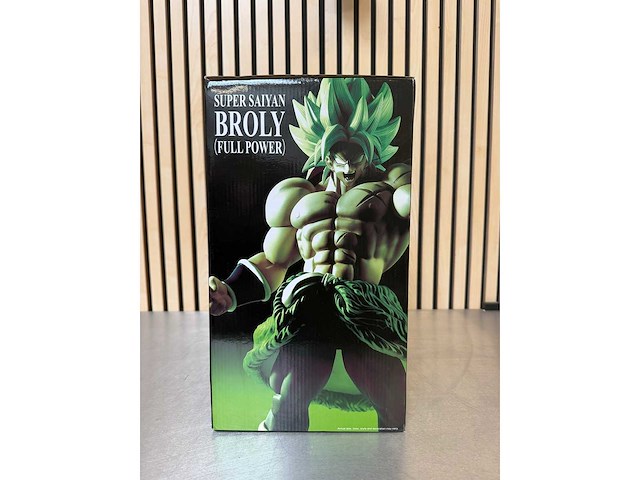 Bandai - dragon ball super king clustar – super saiyan broly (full power) - afbeelding 6 van  9