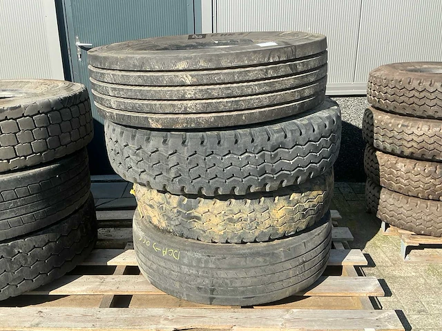 Banden ( 7x diverse merken ) - afbeelding 8 van  8