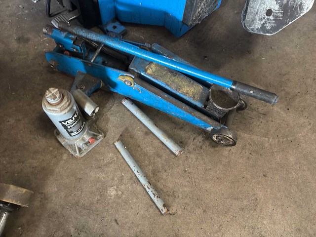 Banden balanceerapparaat en banden wisselapparaat met compressor - afbeelding 20 van  20