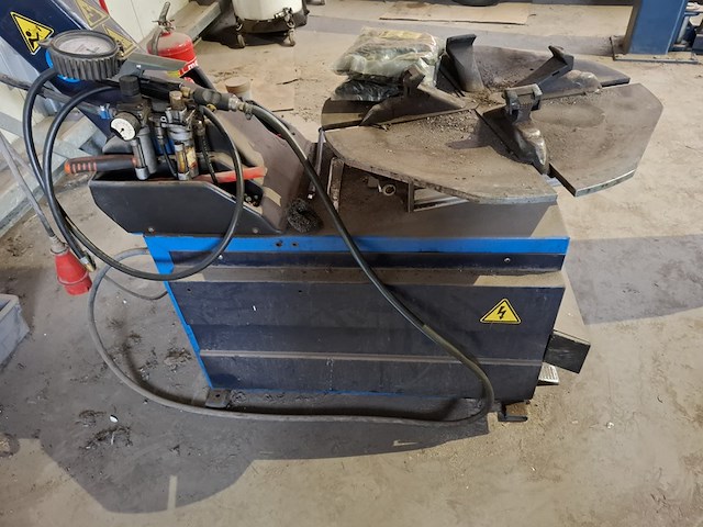 Banden de-en montage apparaat, hofmann, monty 2200, 1995 - afbeelding 2 van  11