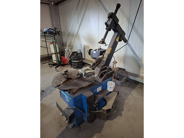 Banden de-en montage apparaat, hofmann, monty 2200, 1995 - afbeelding 3 van  11