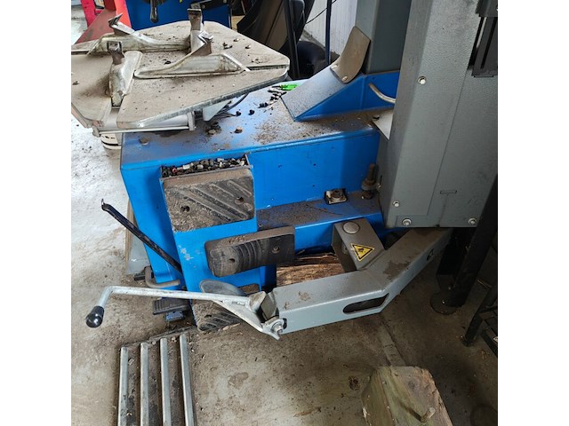 Banden demonteer en monteer apparaat, technoroller, sl - afbeelding 5 van  7