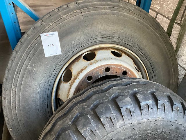 Banden met velg - afbeelding 4 van  6