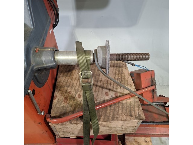 Bandenbalanceerapparaat, mondolfo ferro, mt2300, 2002 - afbeelding 10 van  12