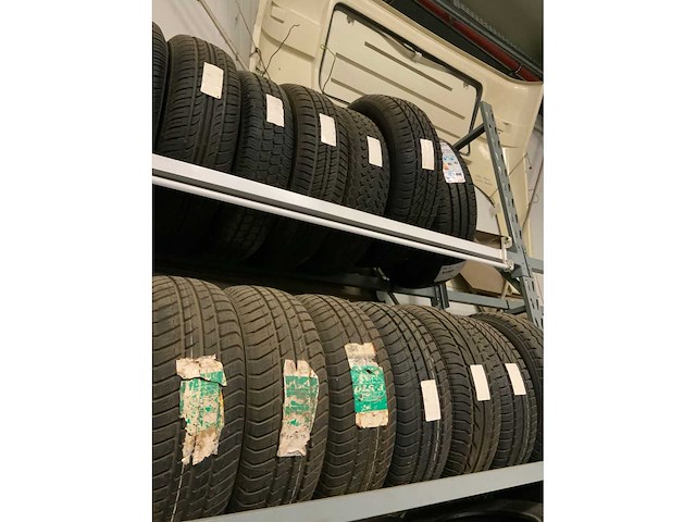 Banden/magazijnstellingen met banden - afbeelding 2 van  12