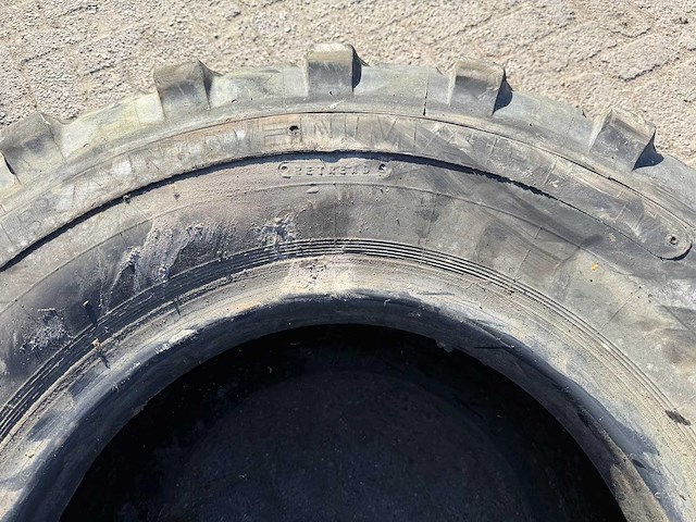 Bandenmarkt - band 20.5r22.5 - afbeelding 4 van  10