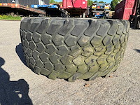 Bandenmarkt - band 20.5r22.5 - afbeelding 10 van  10